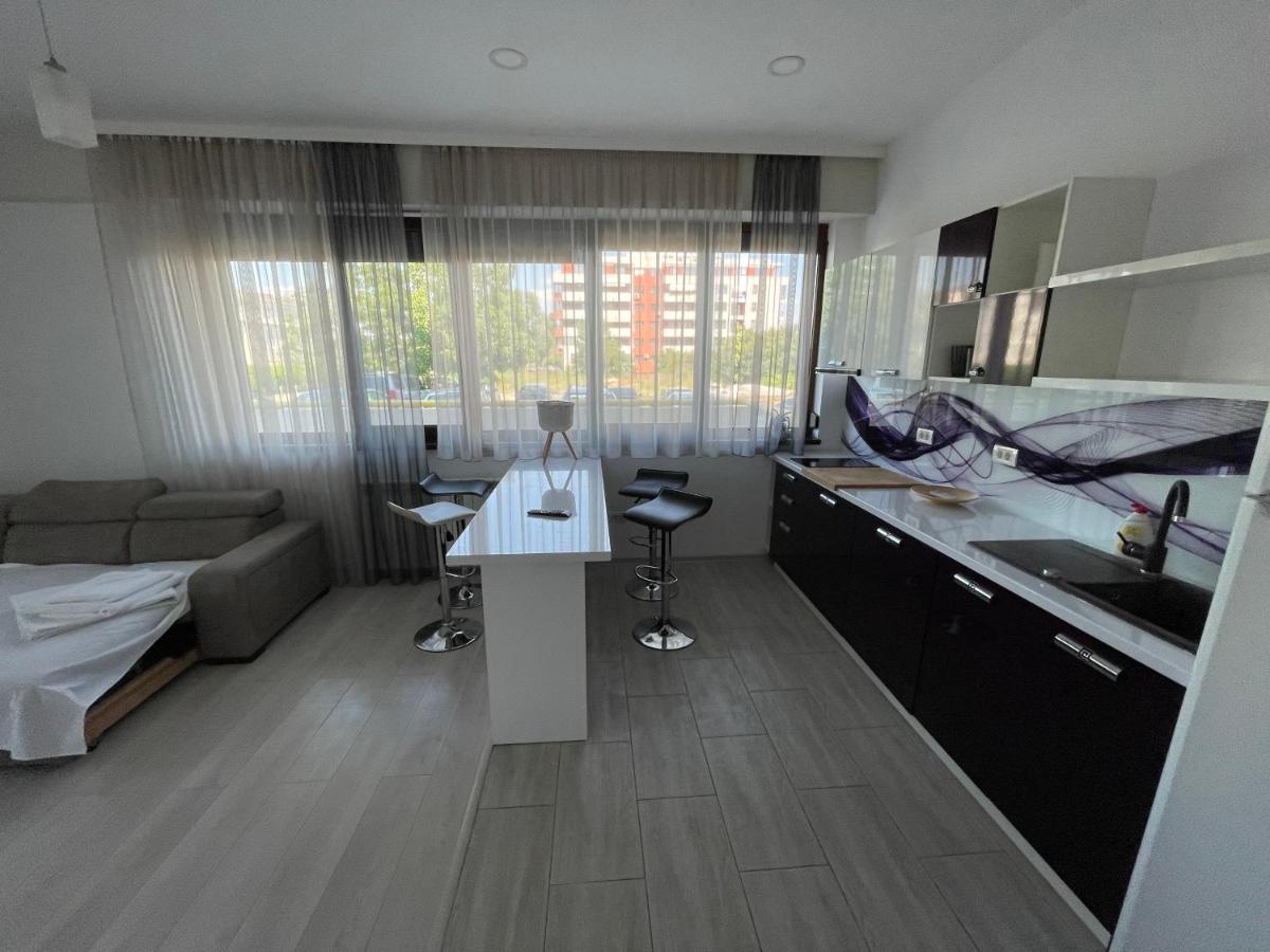 Mamaia Lake Apartments คอนสตันซา ภายนอก รูปภาพ