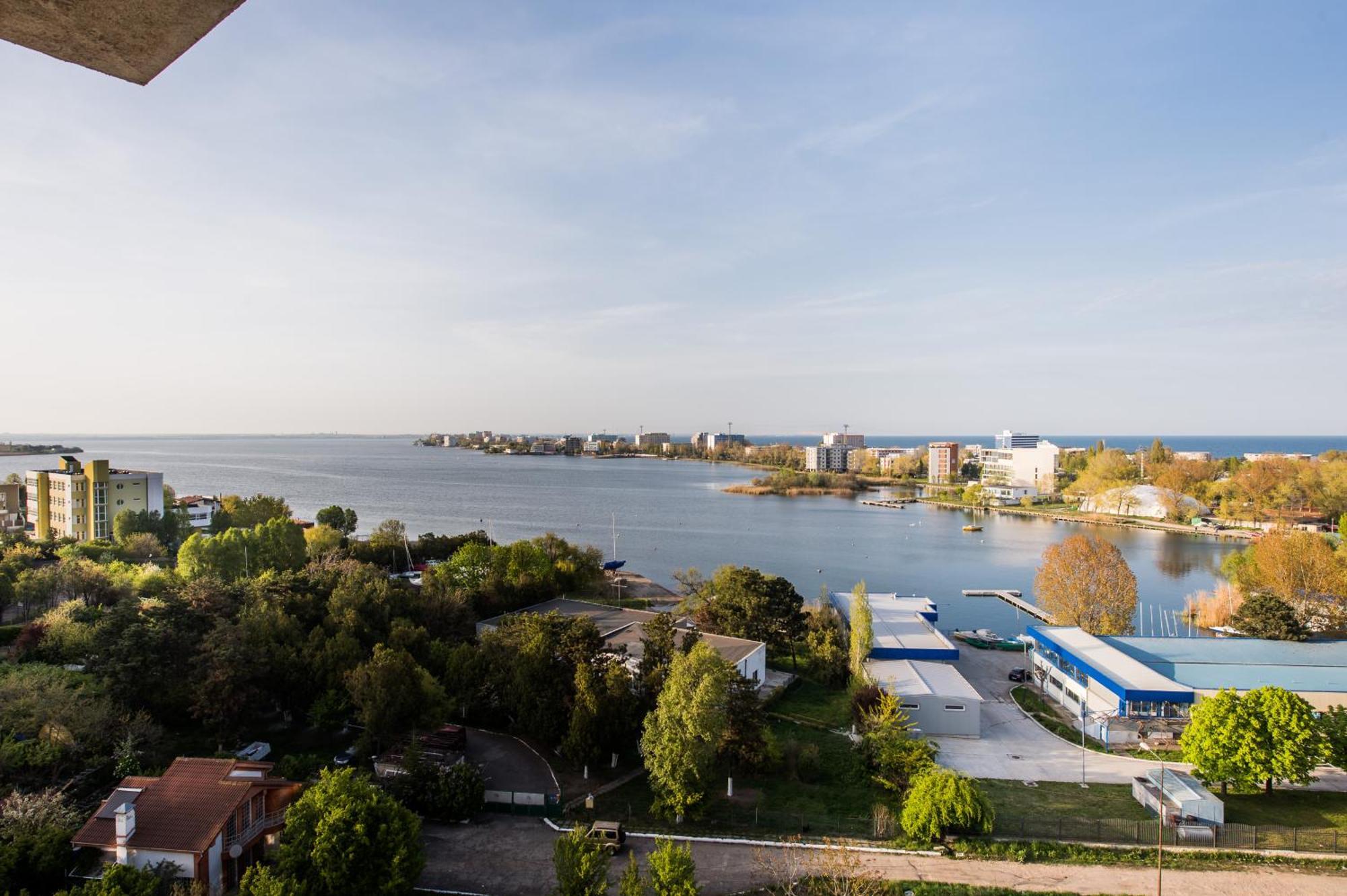 Mamaia Lake Apartments คอนสตันซา ภายนอก รูปภาพ