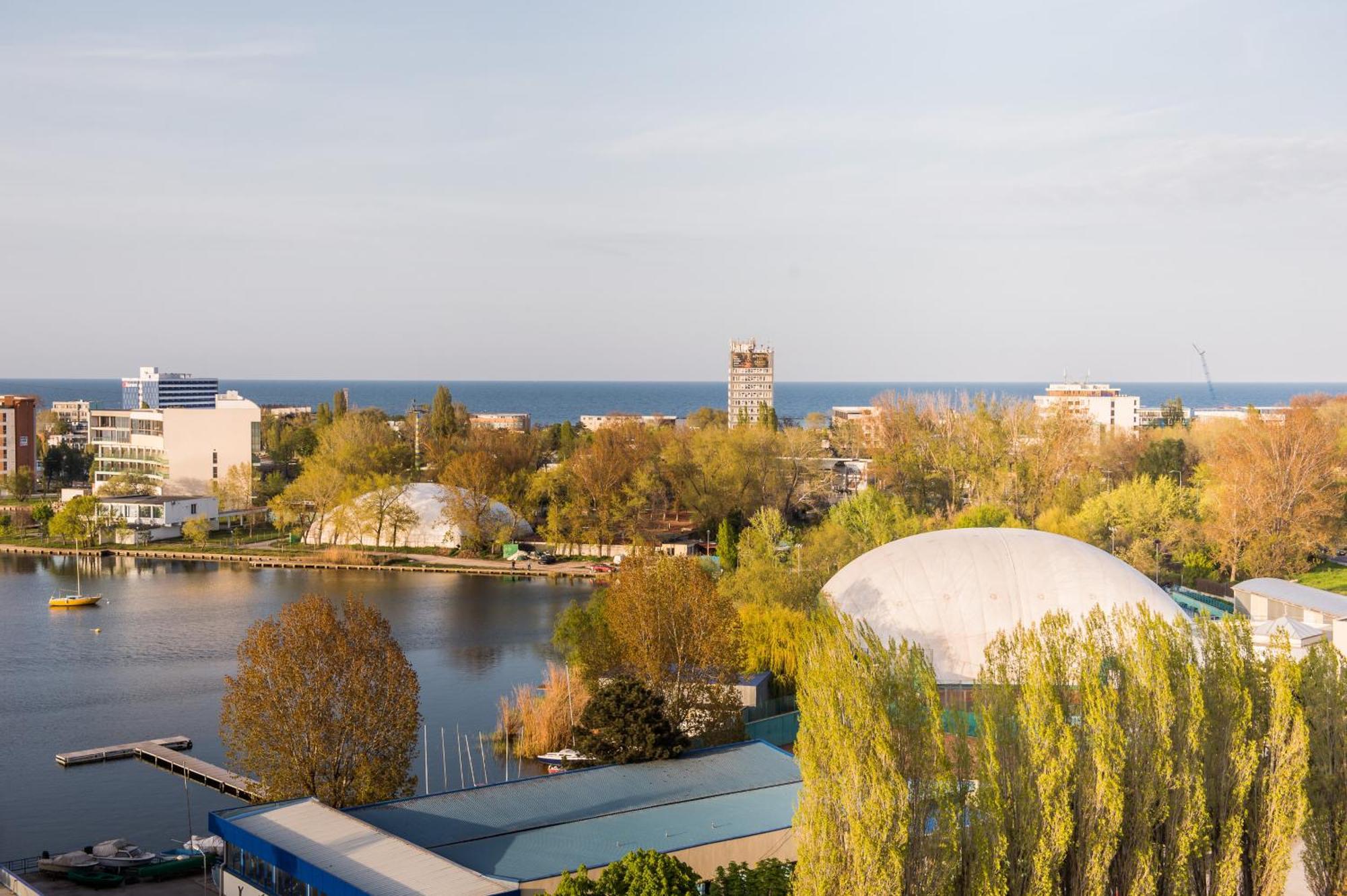 Mamaia Lake Apartments คอนสตันซา ภายนอก รูปภาพ
